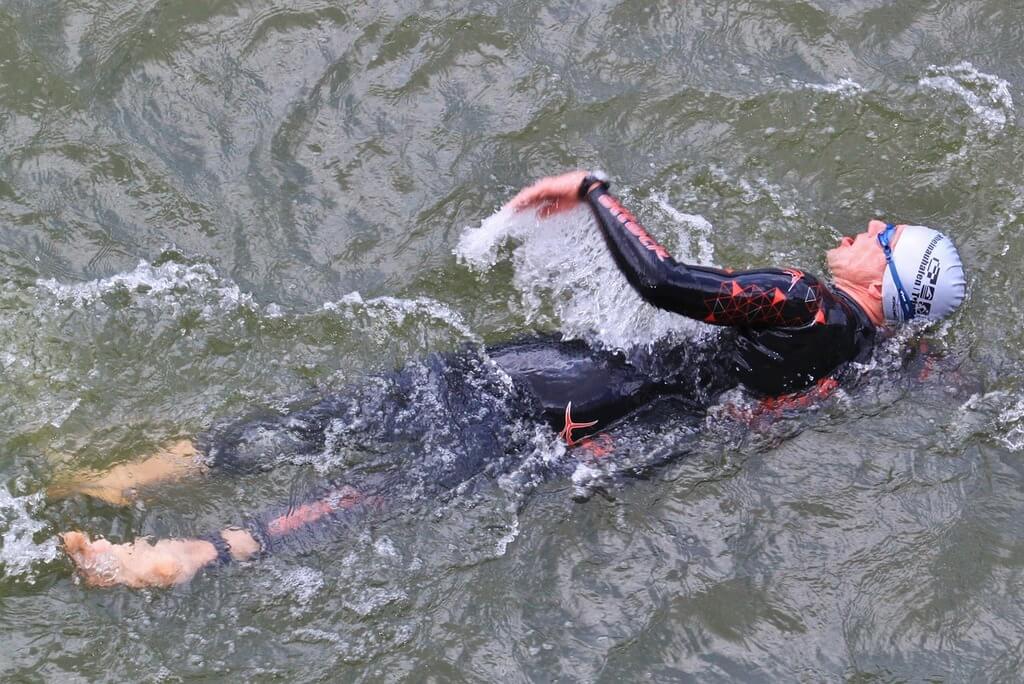 nage eau froid spondylarthrite